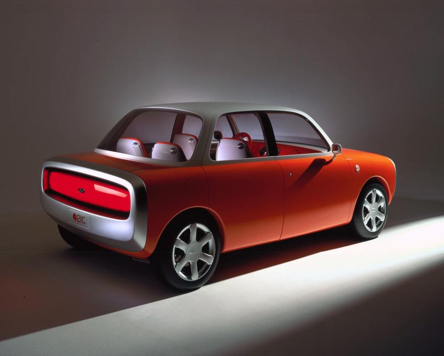  Ford 021C Concept 1999 года  (фото 24 из 25)